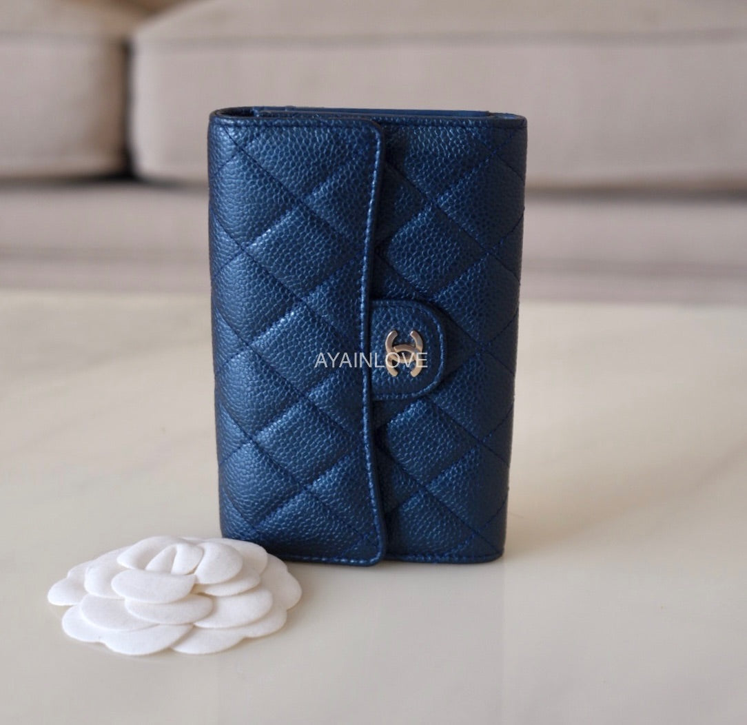 CHANEL 18S Pearly Blue Caviar Medium Trifold Wallet Light Gold Hardwar –  AYAINLOVE CURATED LUXURIES