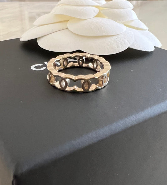 21A INTERLOCK CC RING LIGHT GOLD HARDWARE NEW