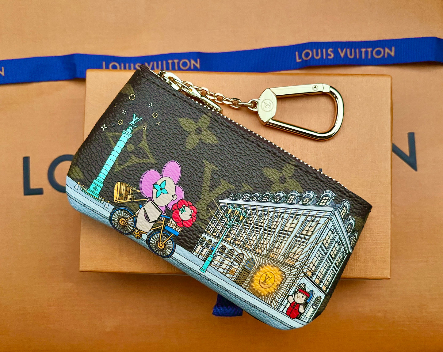 LOUIS VUITTON VIVIENNE HOLIDAY COLLECTION