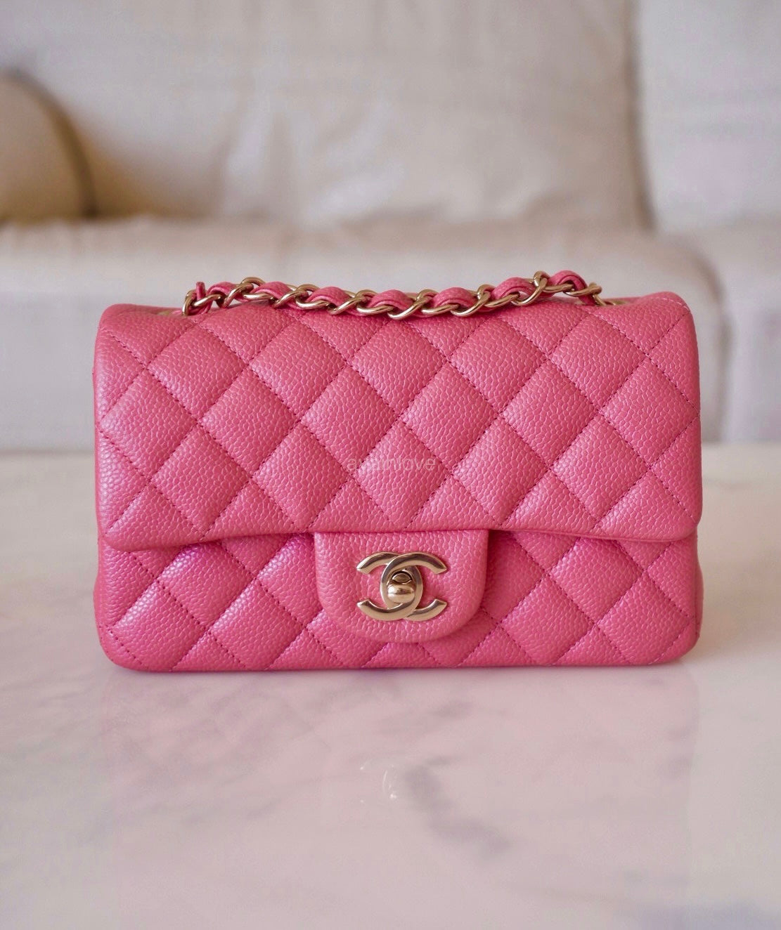 CHANEL 18S Pearly Pink Caviar Rectangular Mini Flap Bag Light Gold Har –  AYAINLOVE CURATED LUXURIES