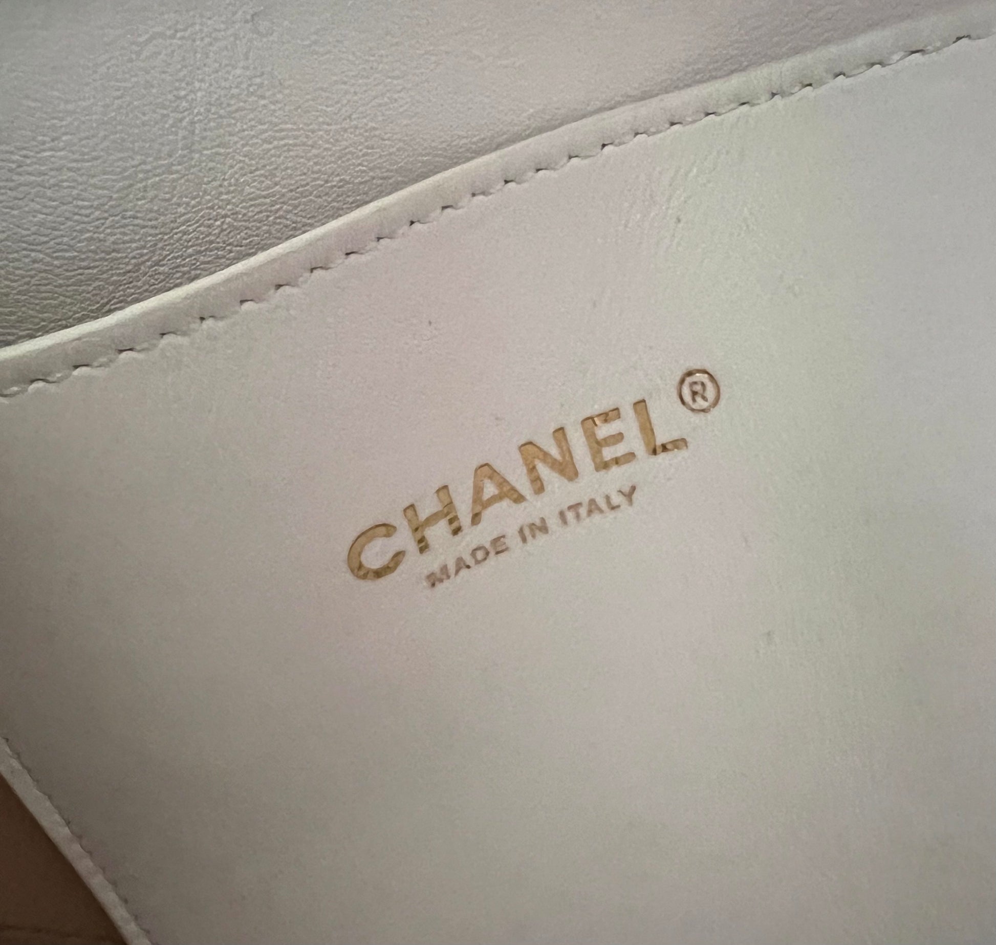 CHANEL 19P White Bull Skin Tote Medium Shopping Bag Gold Hardware