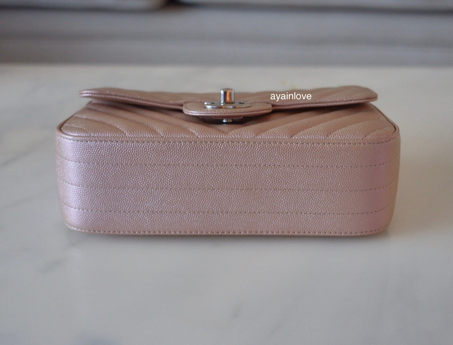 Chanel rose on sale gold chevron mini