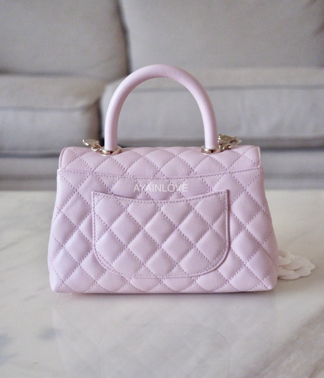 Chanel 22P Light Pink Caviar Coco Handle Small Old Mini 24 cm Light Go –  AYAINLOVE CURATED LUXURIES