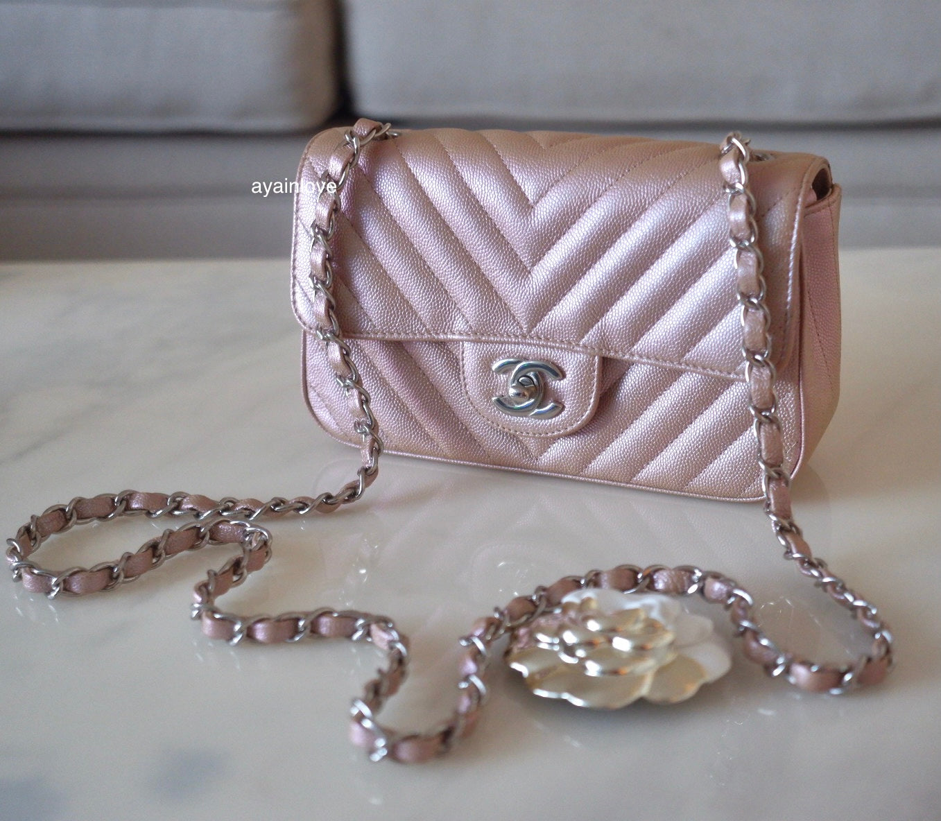 CHANEL 17B Rose Gold Caviar Chevron Rectangular Mini Silver