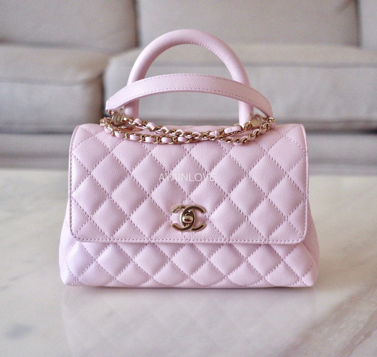 Chanel 22 Small Handbag Pink - Kaialux