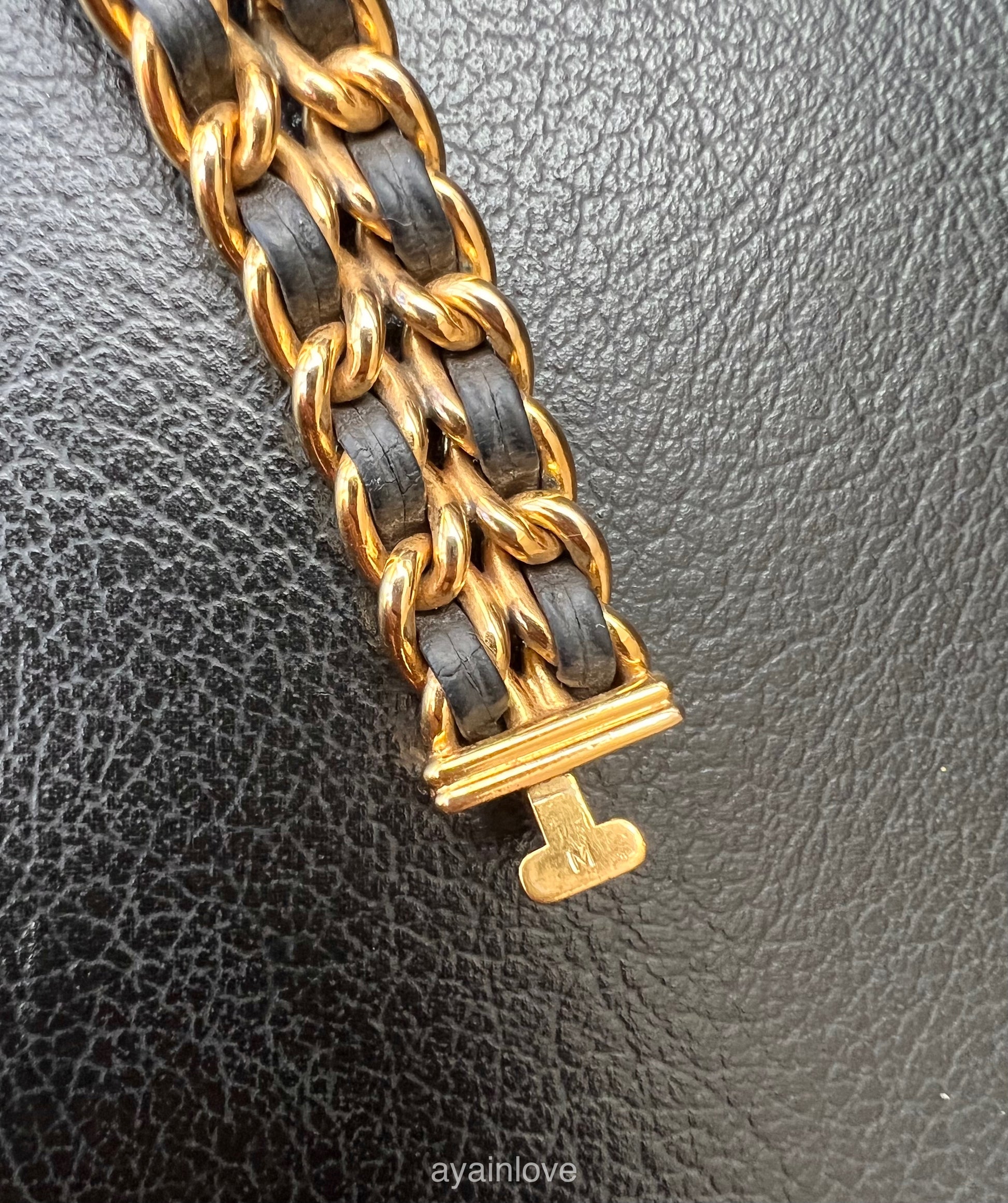 Chanel Gold Clip 