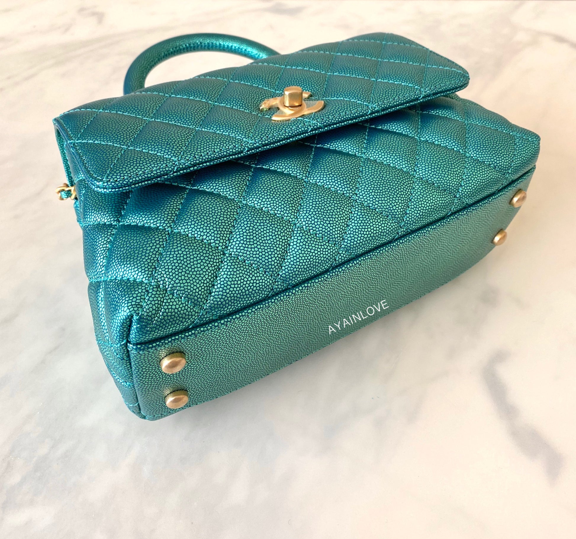 CHANEL Caviar Quilted Small Coco Handle Flap Green 1300241
