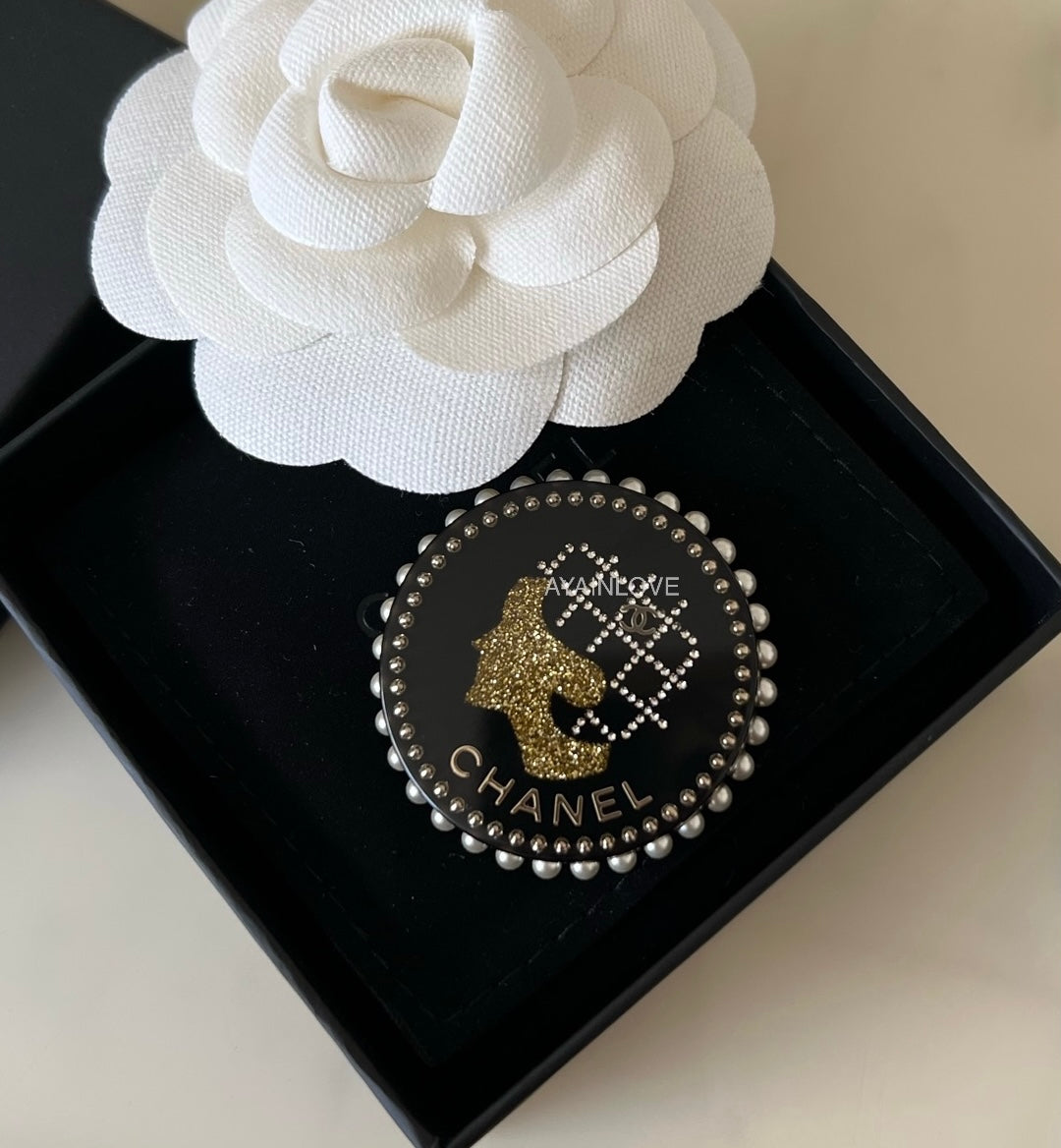 Chanel brooch  9 for sale in Ireland  Advertsie