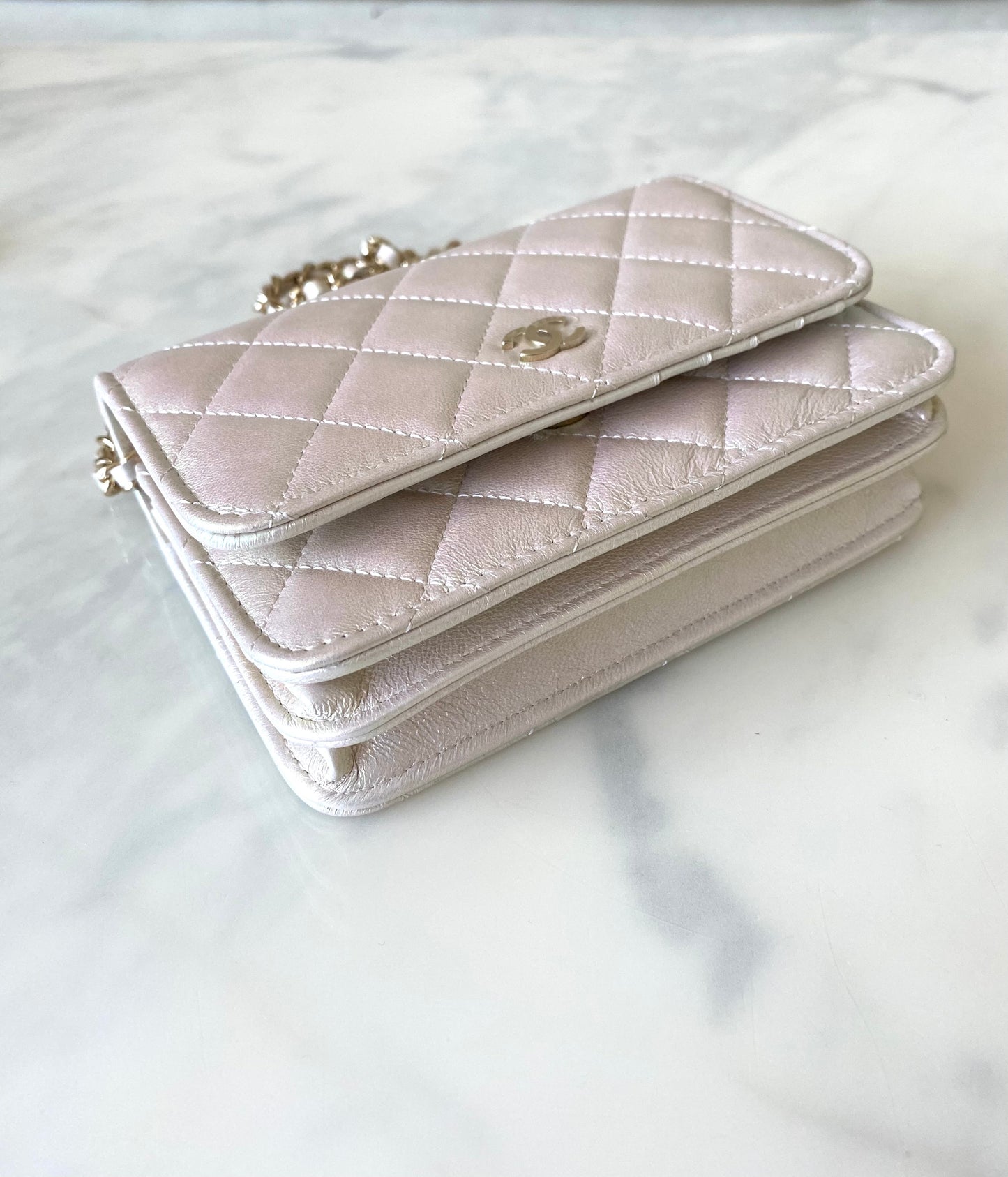 Brand new Chanel 19 Wallet on Chain Quilted Lambskin pink Woc 2022 Silver /  Gold