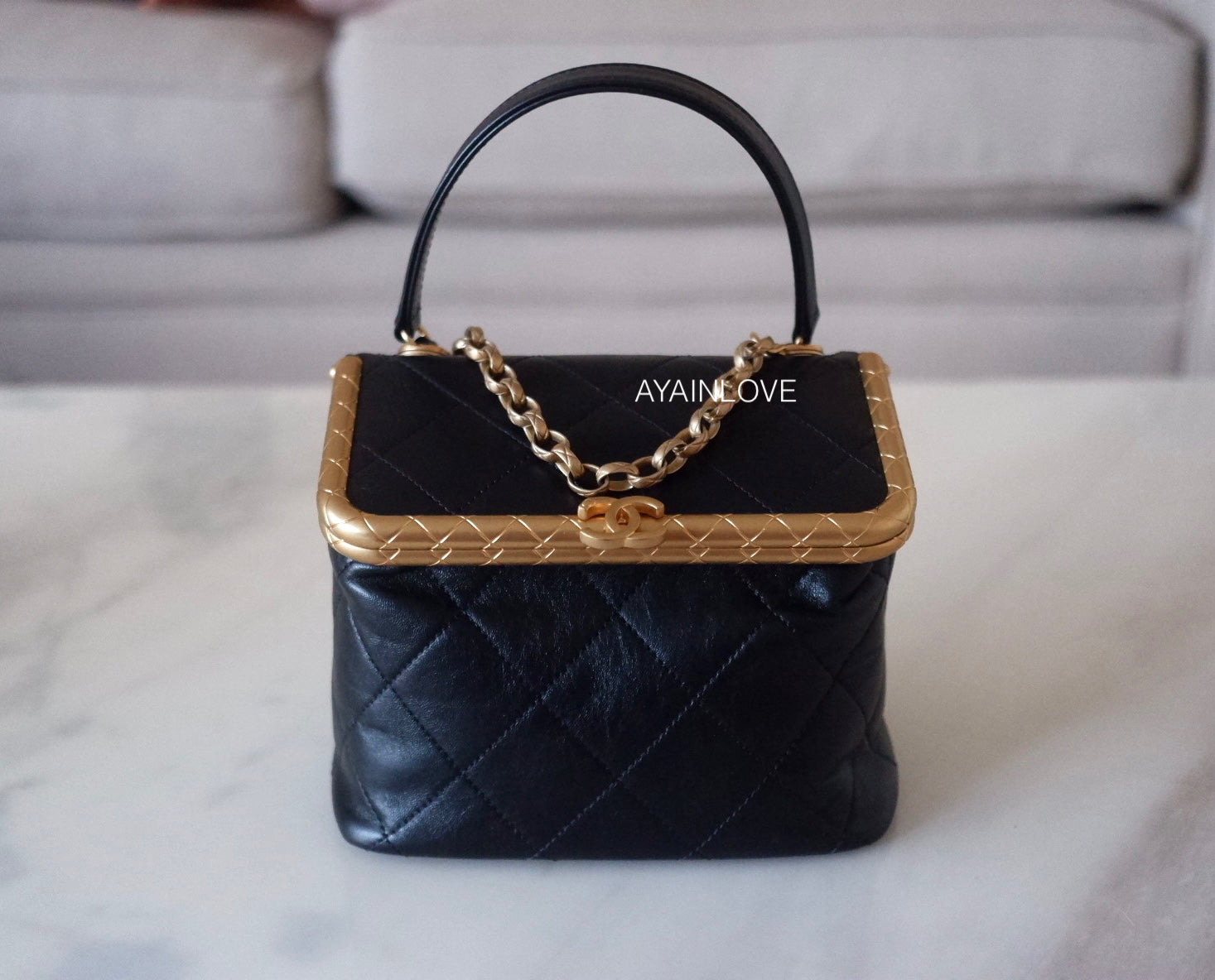 CHANEL 20A Black Quilted My Crush Bag Kiss-Lock Gold Hardware – AYAINLOVE  CURATED LUXURIES