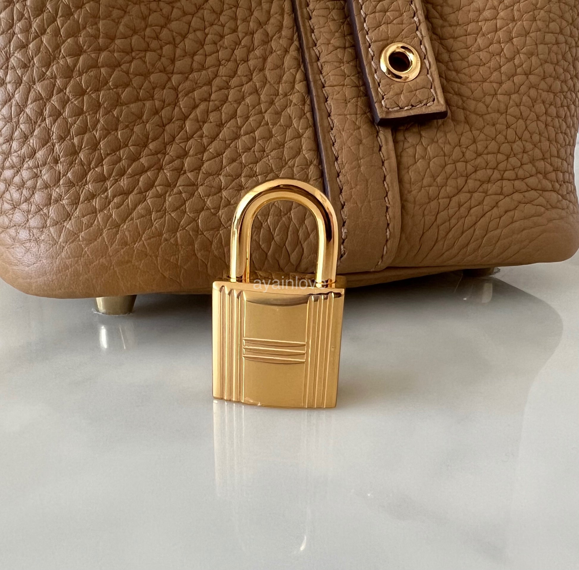 HERMES Picotin Lock 18 4B Biscuit Taurillion Clemence Gold