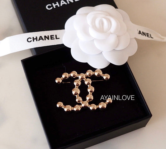 21S CC LARGE BIJOU BEAD BROOCH LIGHT GOLD HARDWARE *NEW*