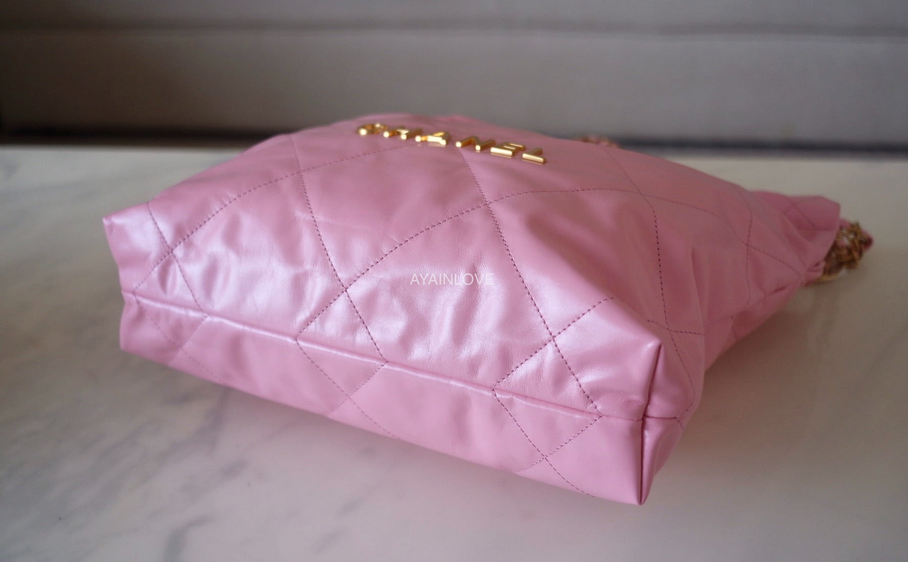 Chanel Light Pink Quilted Caviar XL Jumbo Single Flap Brushed Gold Hardware,  2000-2002 Available For Immediate Sale At Sotheby's